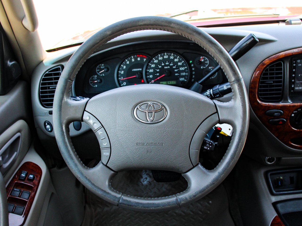 2005 Toyota Tundra Double Cab 140.6 V8 4WD Limited Red Sherwood Park - photo #16