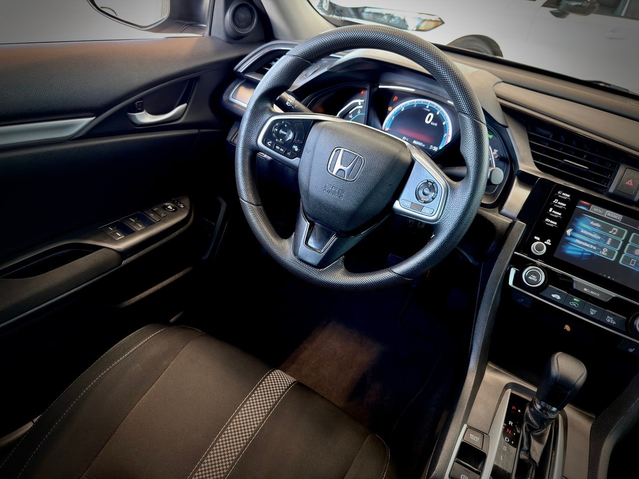 2019 Honda Civic Sedan Black Notre-Dame-des-Prairies - photo #13