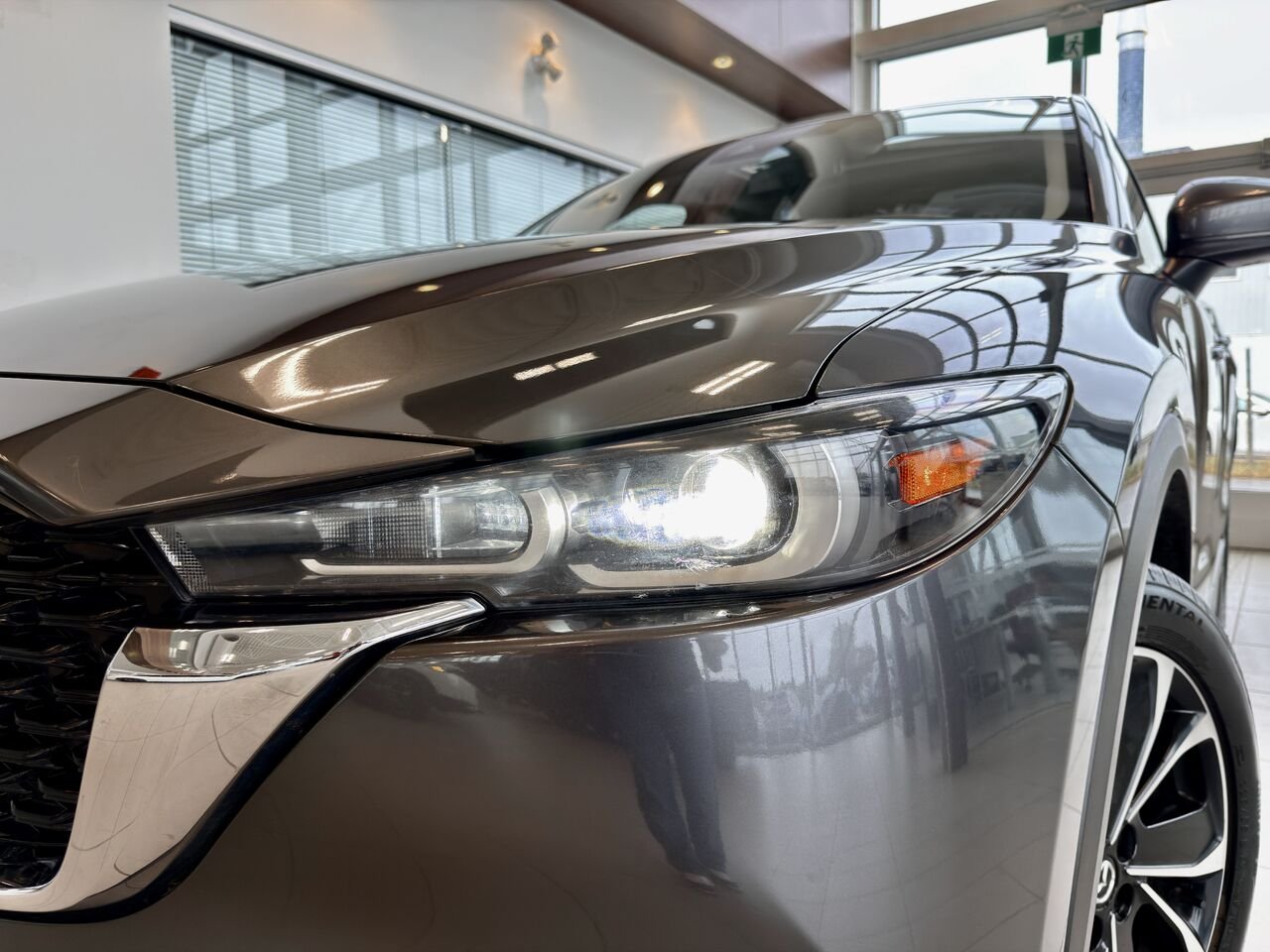 2022 Mazda CX-5 Grey Notre-Dame-des-Prairies - photo #14