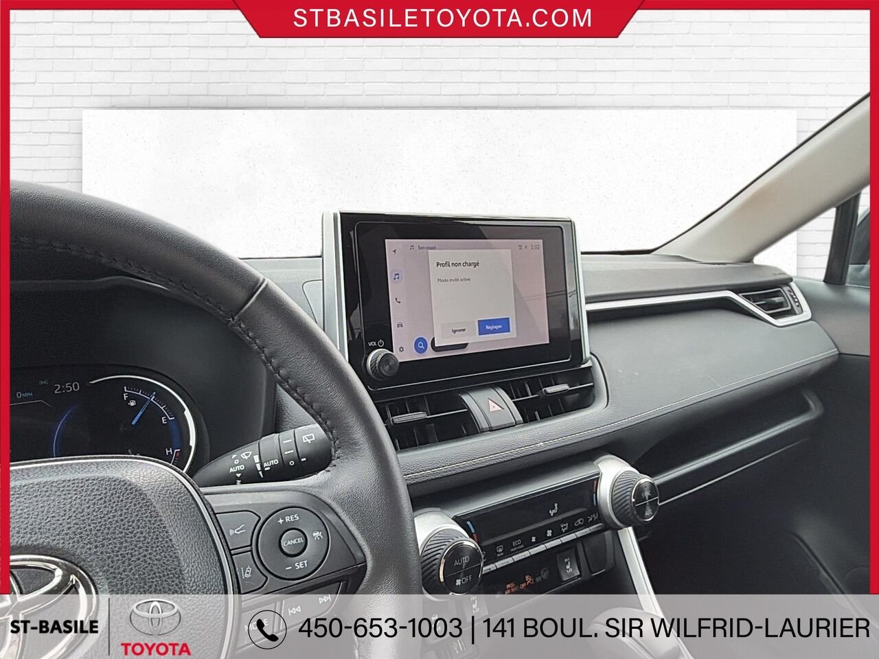 Toyota RAV4 Hybride 2023 Bleu heliographique Saint-Basile-le-Grand - photo #13