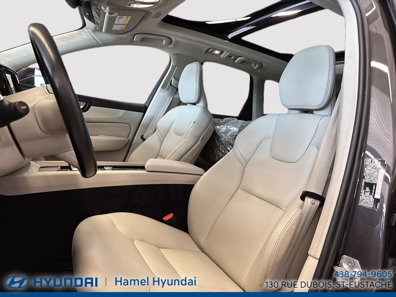 2022 Volvo XC60 Grey Saint-Eustache - photo #8