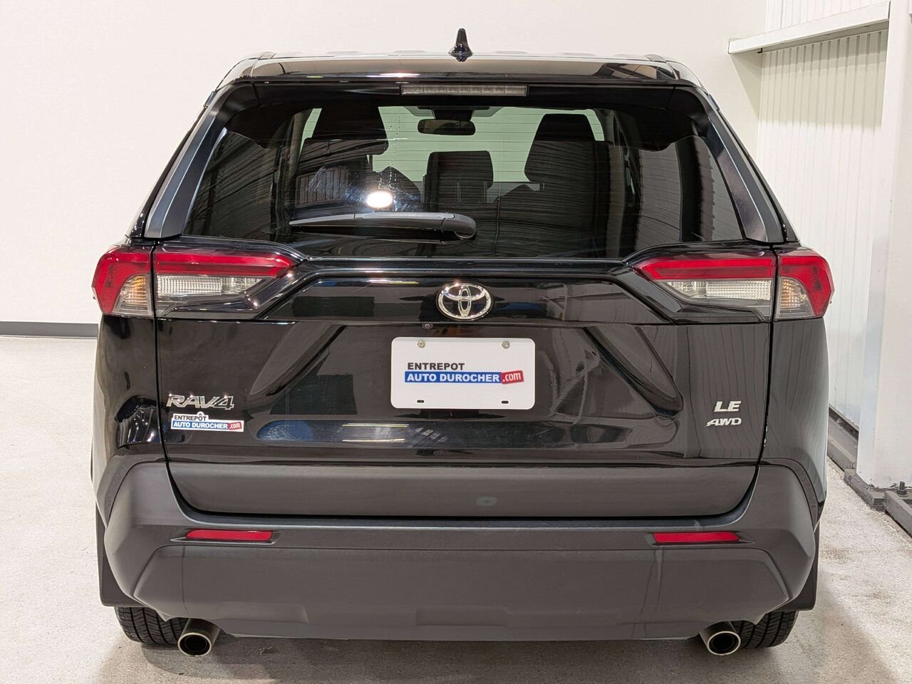 Toyota RAV4 LE AWD 2024 Noir Val-David - photo #5