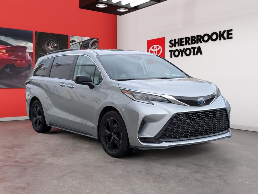 Toyota Sienna XSE CUIR/ TOIT OUVRANT/ SIÈGES CHAUFFANTS/VOLANT CHAUFFANT/AC BIZONE 2021 Argent