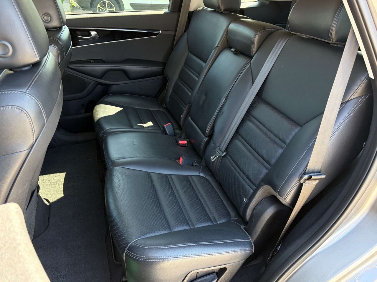 2019 Kia Sorento Black Gatineau - photo #17