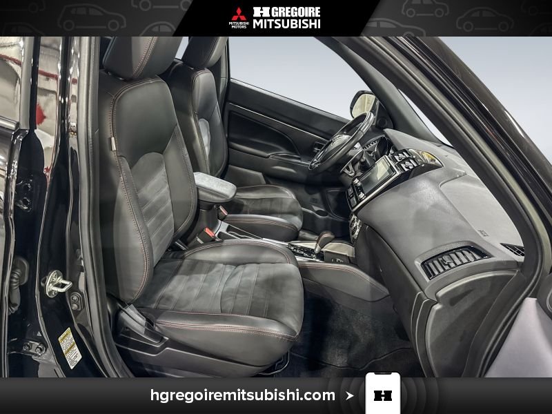 2020 Mitsubishi RVR Black Laval - photo #15