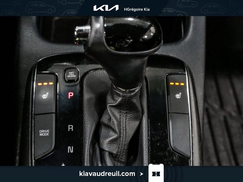 2017 Kia Forte Red Laval - photo #23