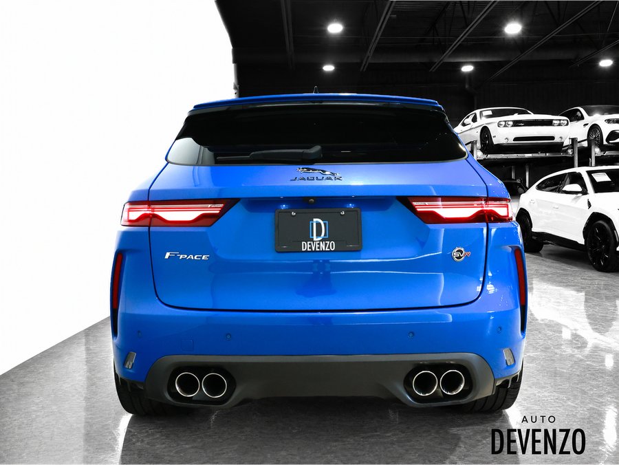 Jaguar F-PACE P550 SVR 2023 Bleu