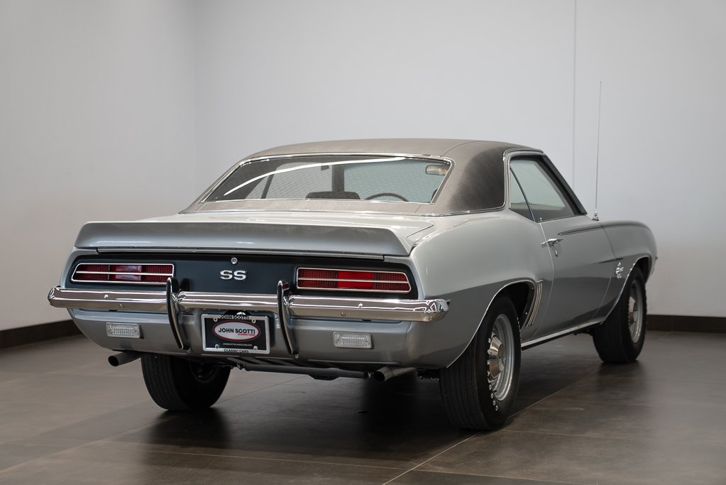 Chevrolet Camaro 1969 Argent Montréal - photo #3