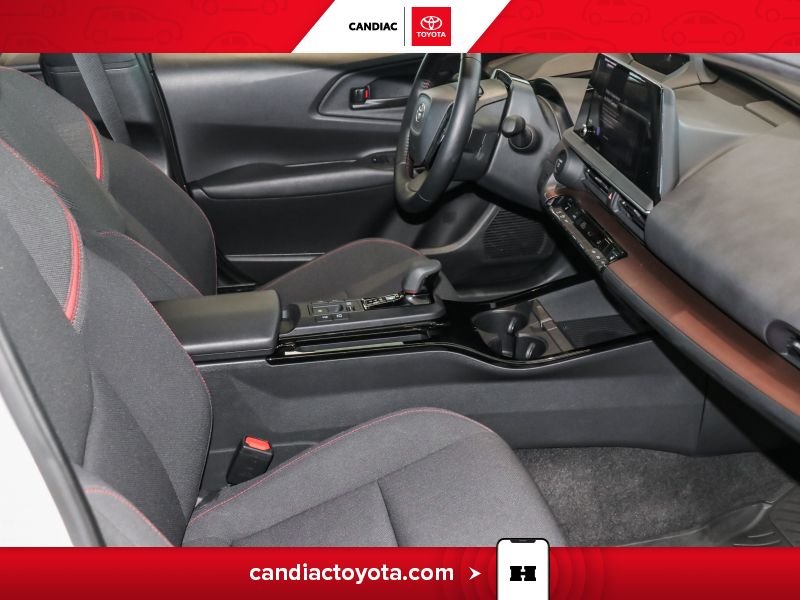 Toyota Prius 2024 Blanc Laval - photo #14
