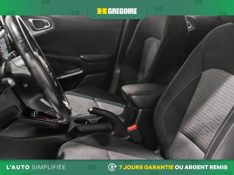 2021 Kia Soul White Blainville - photo #13
