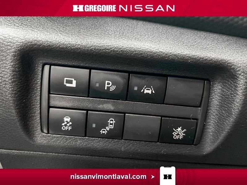 2021 Nissan Kicks White Laval - photo #17