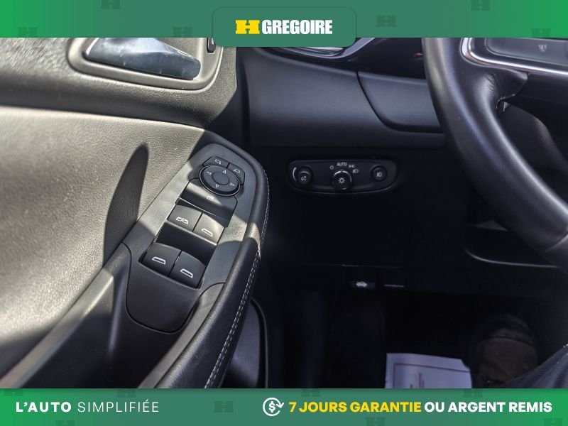 2023 Buick Encore GX White Blainville - photo #19