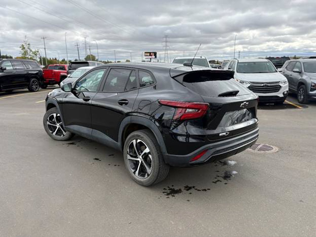 2025 Chevrolet Trax FWD 4dr 1RS Black Sherwood Park - photo #2