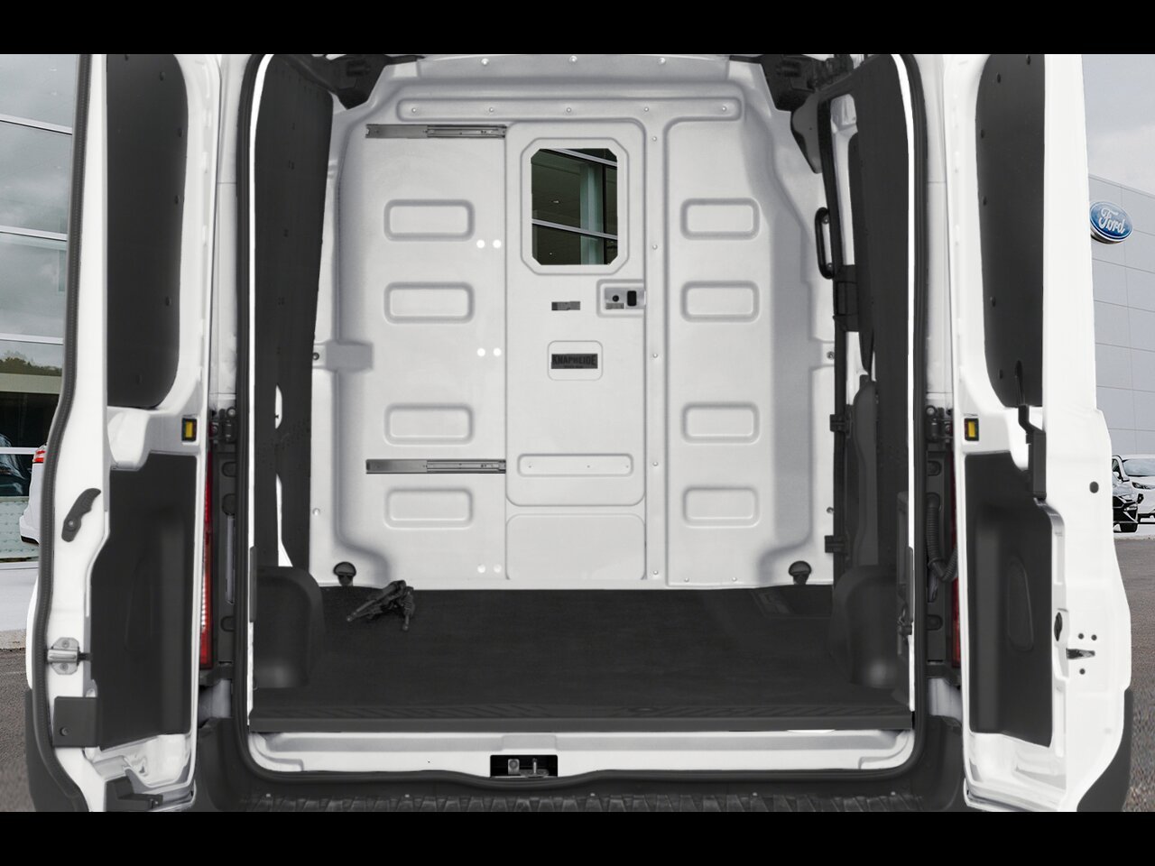 Ford E-Transit fourgonnette utilitaire 2025 Blanc Oxford Saint-Eustache - photo #9