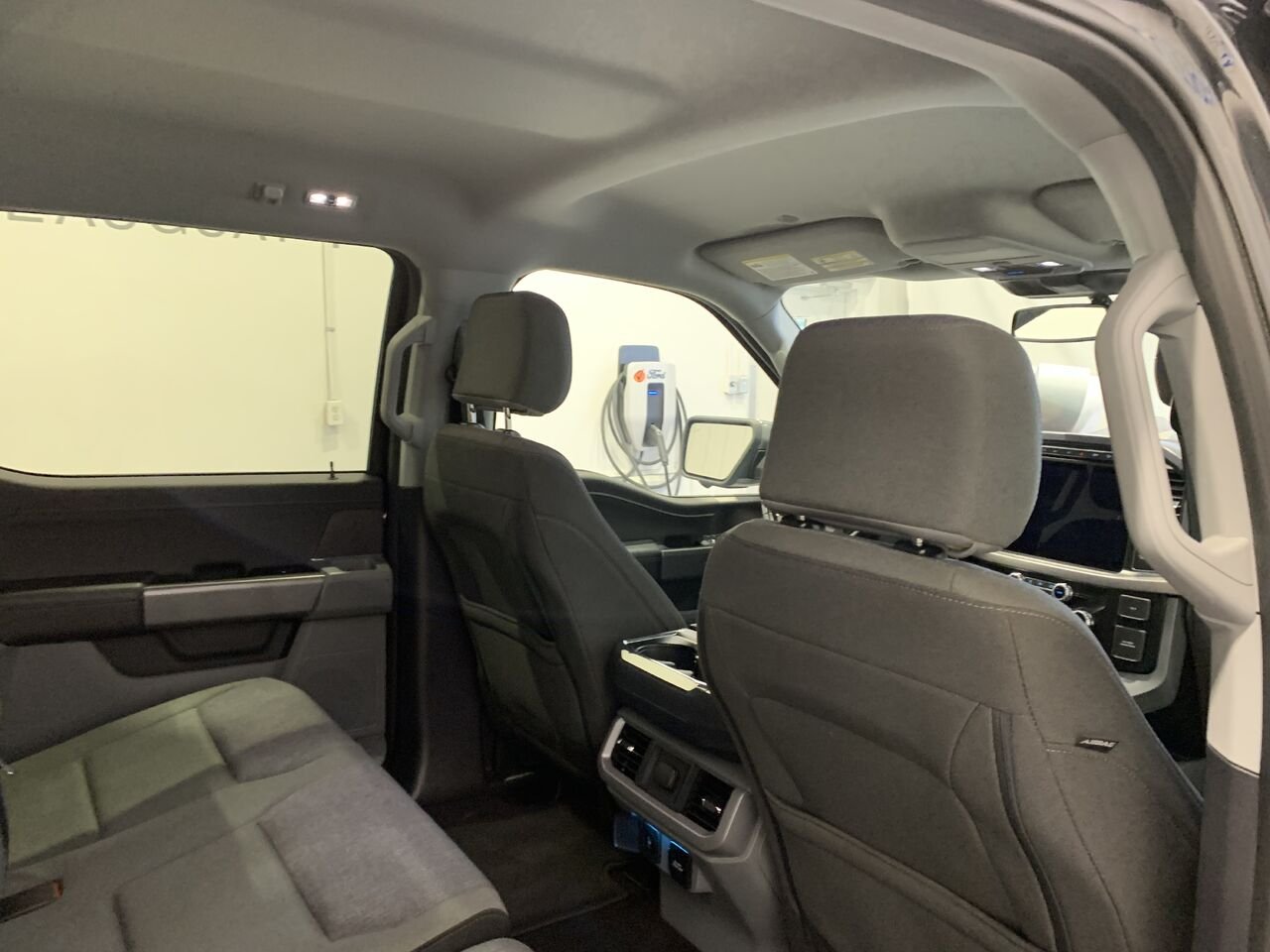 Ford F-150 XLT cabine SuperCrew 4RM caisse de 6,5 pi 2021 Gris Châteauguay - photo #17