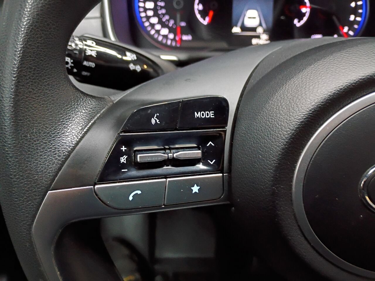 2022 Hyundai Tucson White Blainville - photo #23