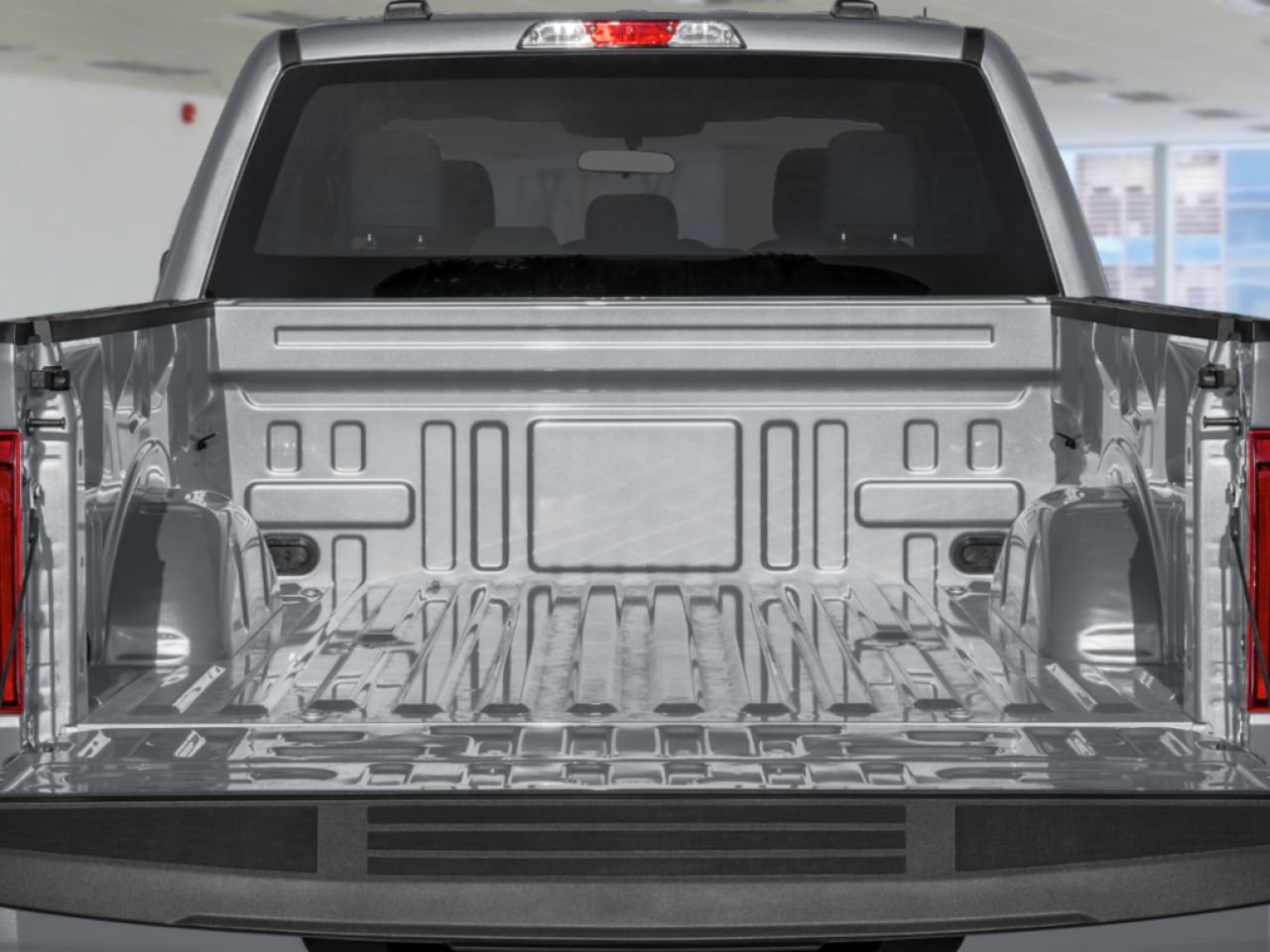 2026 Ford F-150 Ruby Red Metallic Tinted Clearcoat Mont-Laurier - photo #9