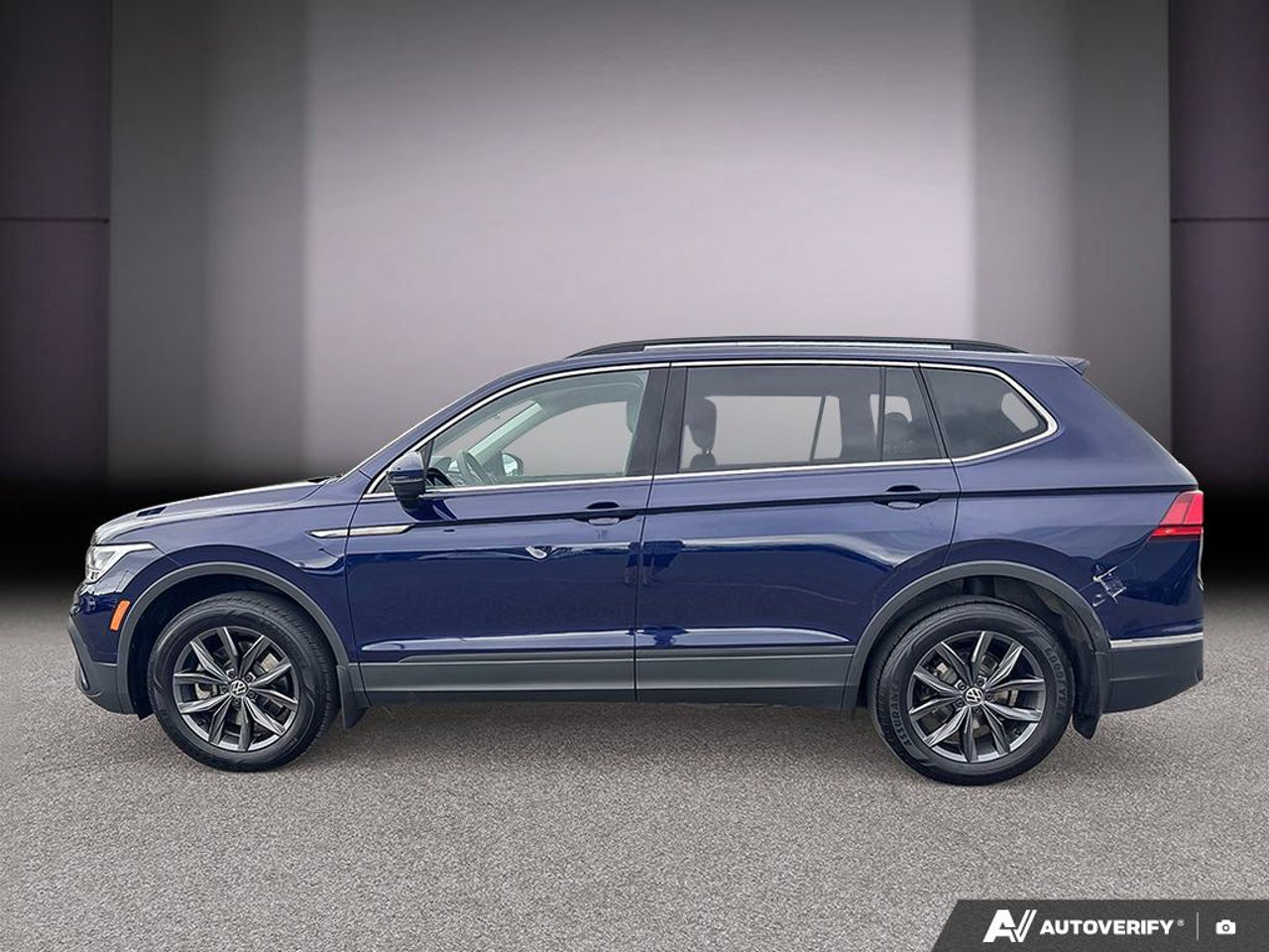 Volkswagen Tiguan 3VV2B7AX5NM157262 2022 Bleu Mirabel - photo #1