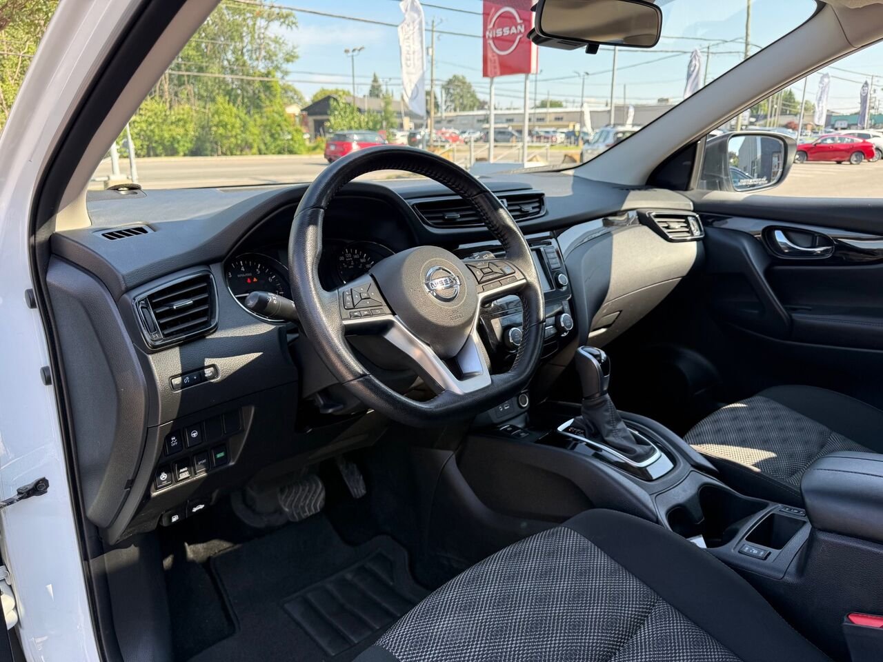 Nissan Qashqai SV AWD 2023 Blanc Châteauguay - photo #8