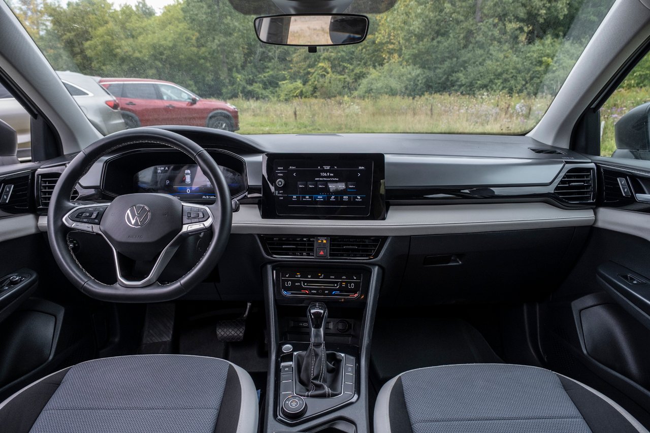 2025 Volkswagen Taos White Gatineau - photo #27