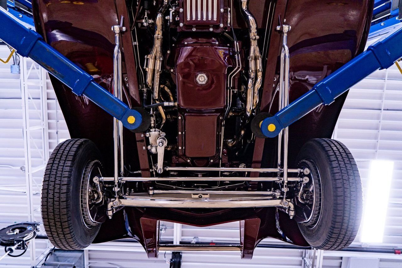 Ford Highboy Lobeck creation spectacular presentation **PRICE IN USD** 1932 Rouge Montréal - photo #74