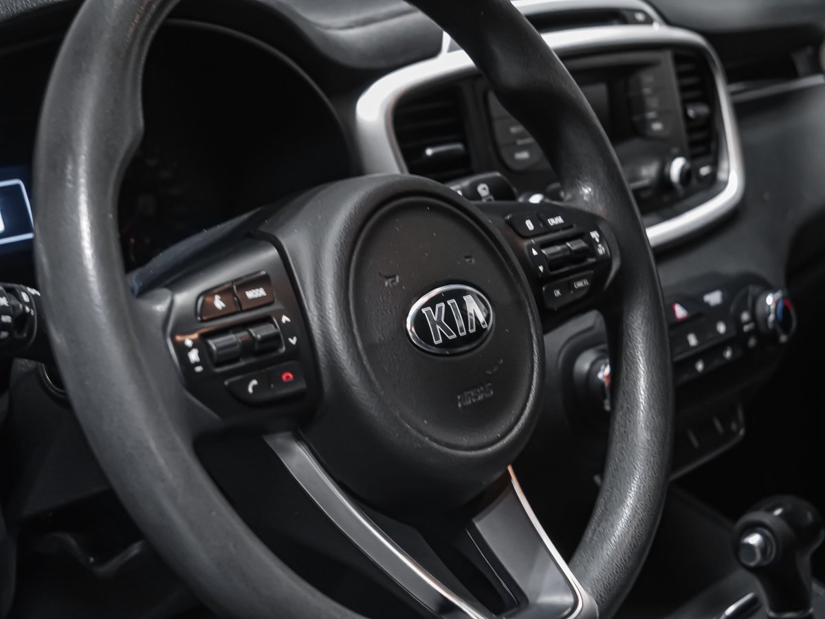 2016 Kia Sorento 2.4L LX Grey Montreal - photo #7