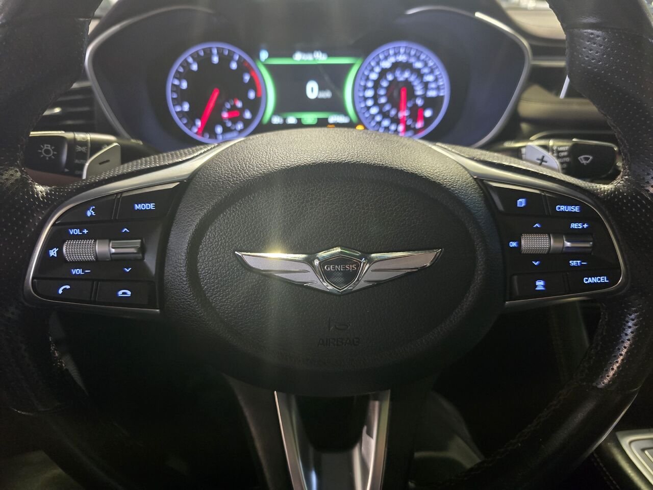 2019 Genesis G70 Black  - photo #21