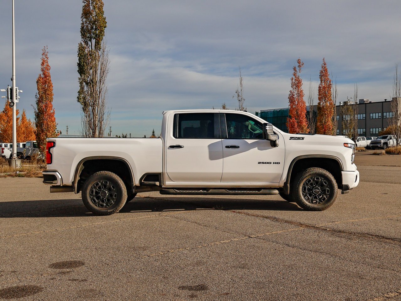 2024 Chevrolet Silverado 2500HD 4WD Crew Cab 159 LT White Sherwood Park - photo #11