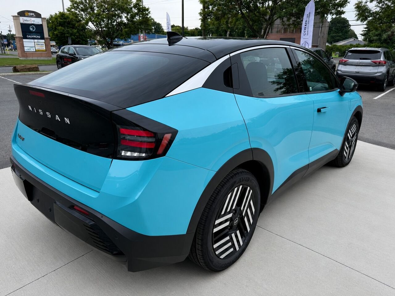 NISSAN LEAF LEAF SV+ 2026 Bleu turquoise/Noir Châteauguay - photo #4