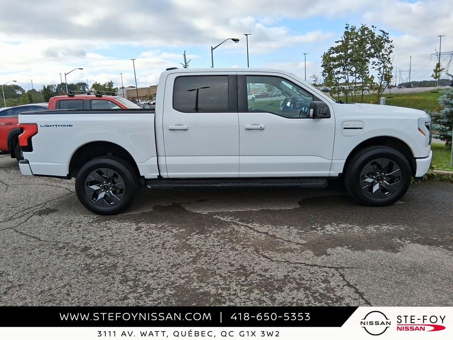 Ford F-150 Lightning XLT STANDARD RANGE XLT cabine SuperCrew 4RM caisse de 5,5 pi 2023 Blanc