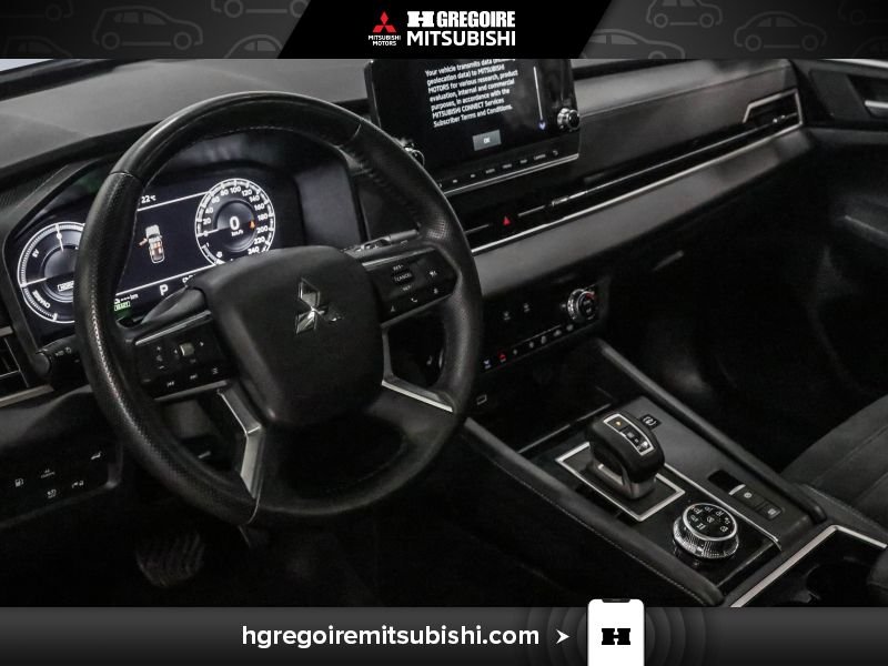 Mitsubishi Outlander PHEV 2024 Noir Laval - photo #13
