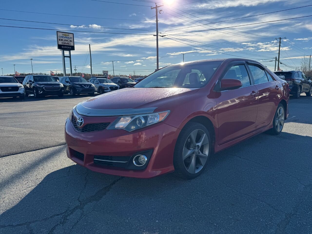 2014 Toyota Camry SE 4 cylindres Red Val-d'Or - photo #0