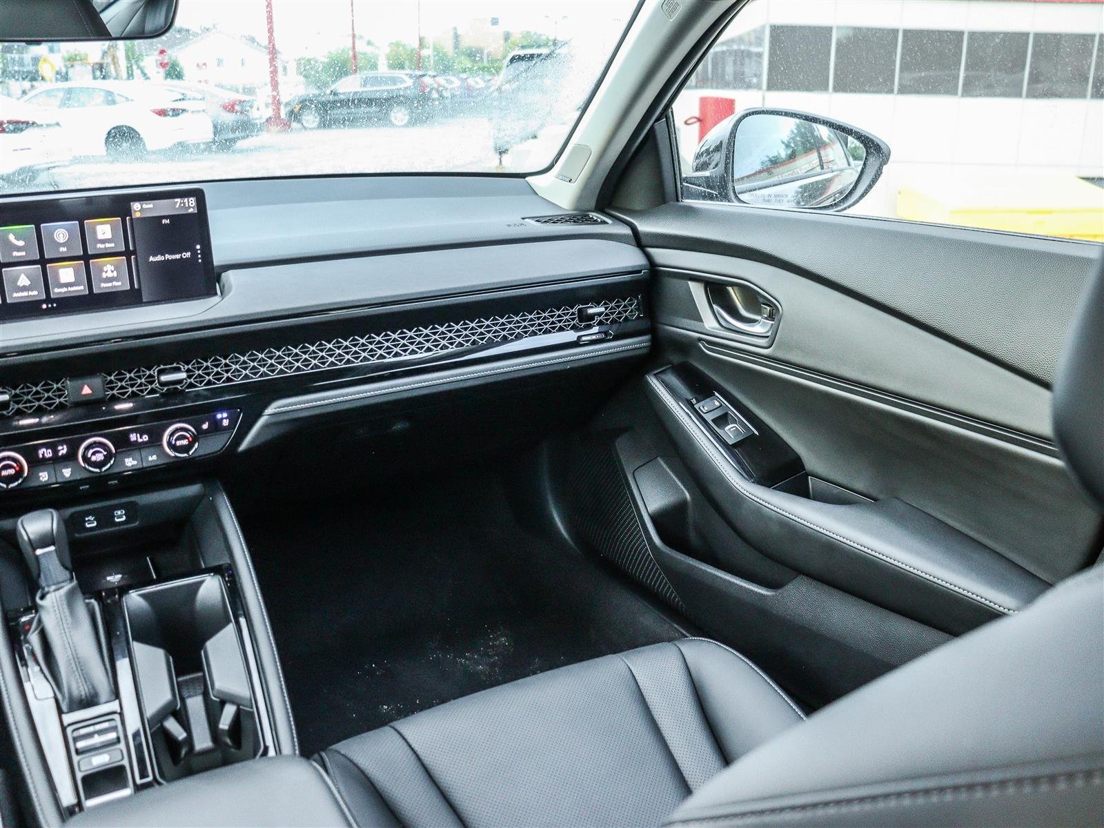 2024 Honda Accord Hybrid Touring Ottawa & Gatineau - photo #14
