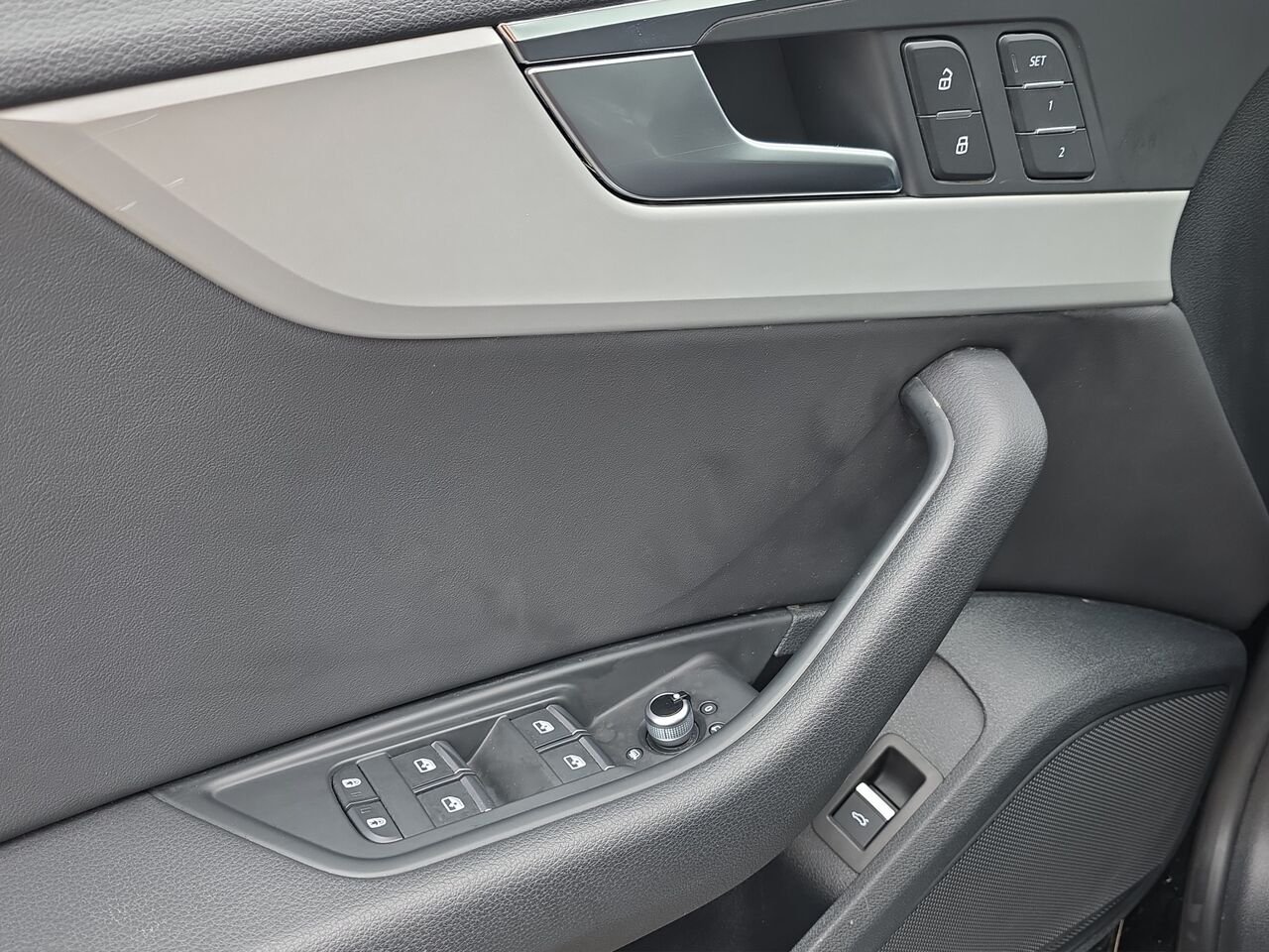 2023 Audi A5 Sportback A5 45 2.0T Sportback Komfort Quattro, Jamais accidenté, Sièges à fonction mémoire, Volant Black Val-David - photo #14