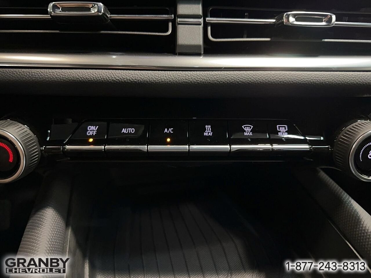 CHEVROLET CHEVROLET EQUINOX EV EQUINOX EV LT1 eAWD W/PCY (2LT) | 2027 SABLES BLANCS Granby - photo #13