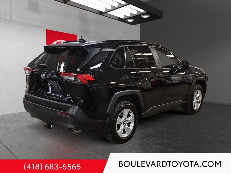 Toyota RAV4 LE, AWD 2019 Noir