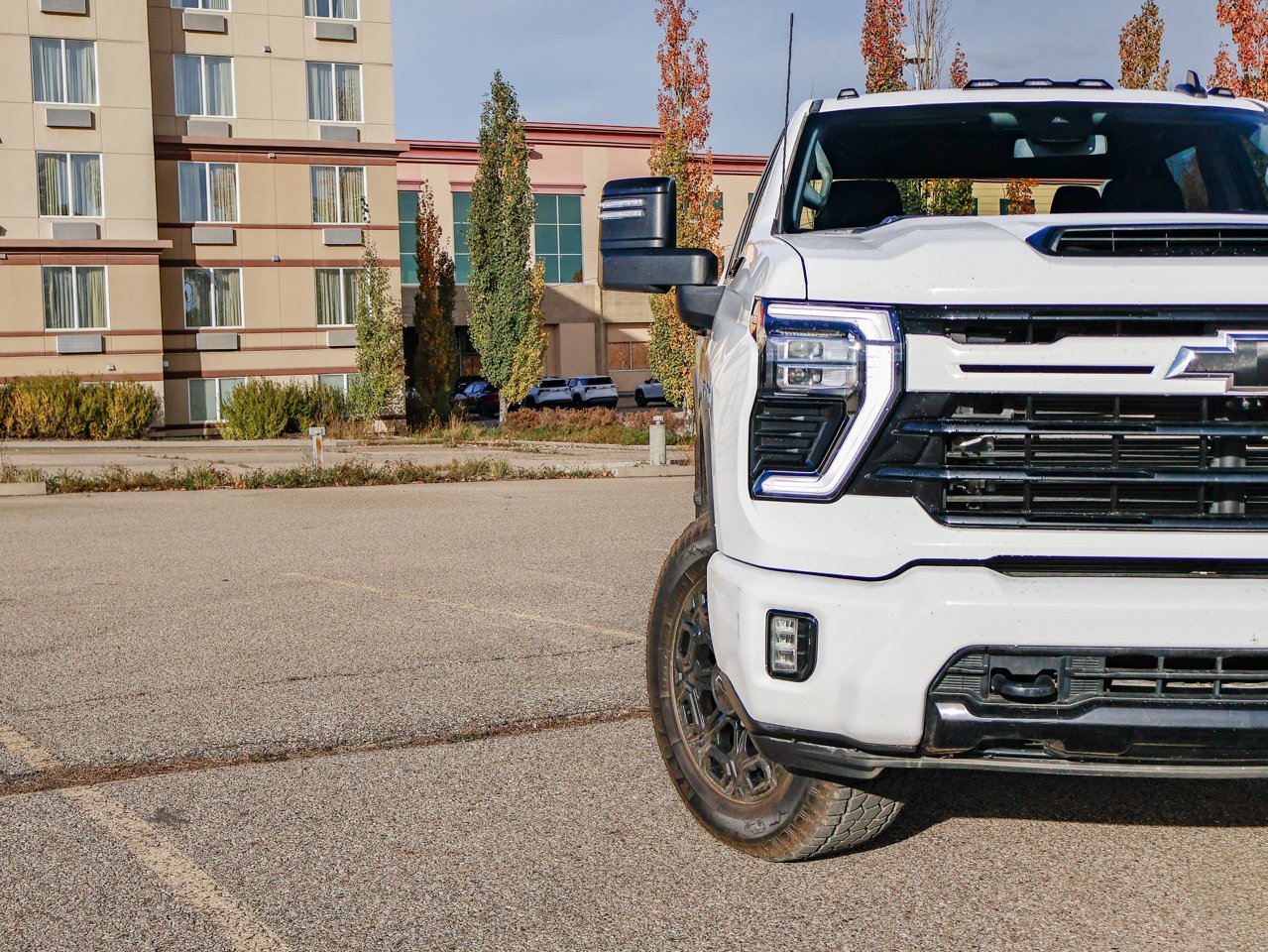 2024 Chevrolet Silverado 2500HD 4WD Crew Cab 159 LT White Sherwood Park - photo #5