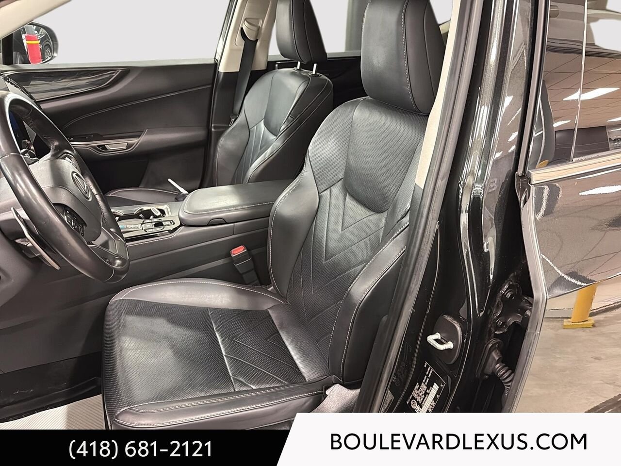 Lexus NX 19358A 2024 Noir Québec - photo #8