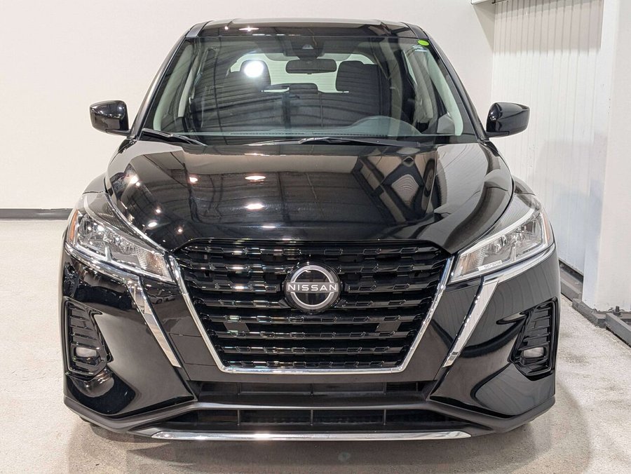 2024 Nissan Kicks S FWD Black