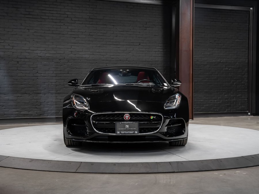 2018 Jaguar F-TYPE 2018 Black