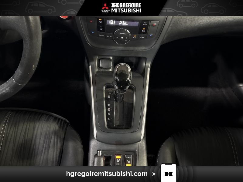 2018 Nissan Sentra Black Saint-Eustache - photo #24