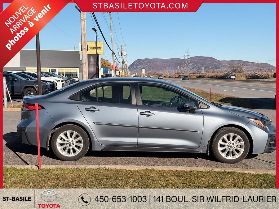 TOYOTA COROLLA SE 2022 Bleu