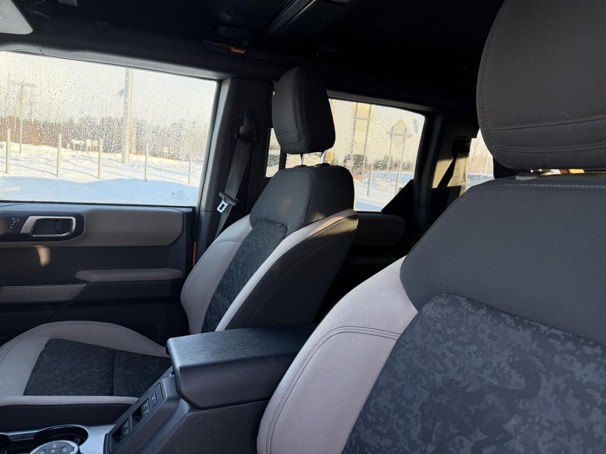 2021 Ford Bronco Yellow  - photo #5