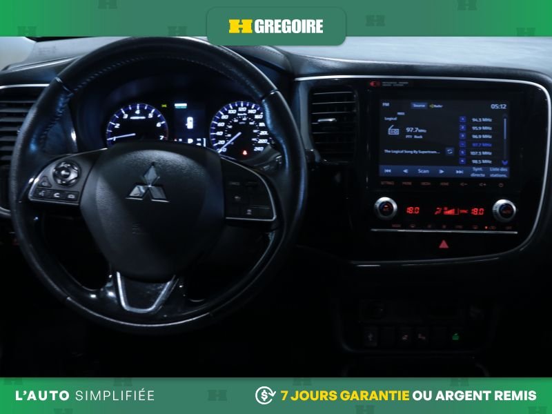 Mitsubishi Outlander 822416A | EX-L AWD AUTO AC CUIR TOIT MAGS CAM RECULE 2020 Blanc Laval - photo #17