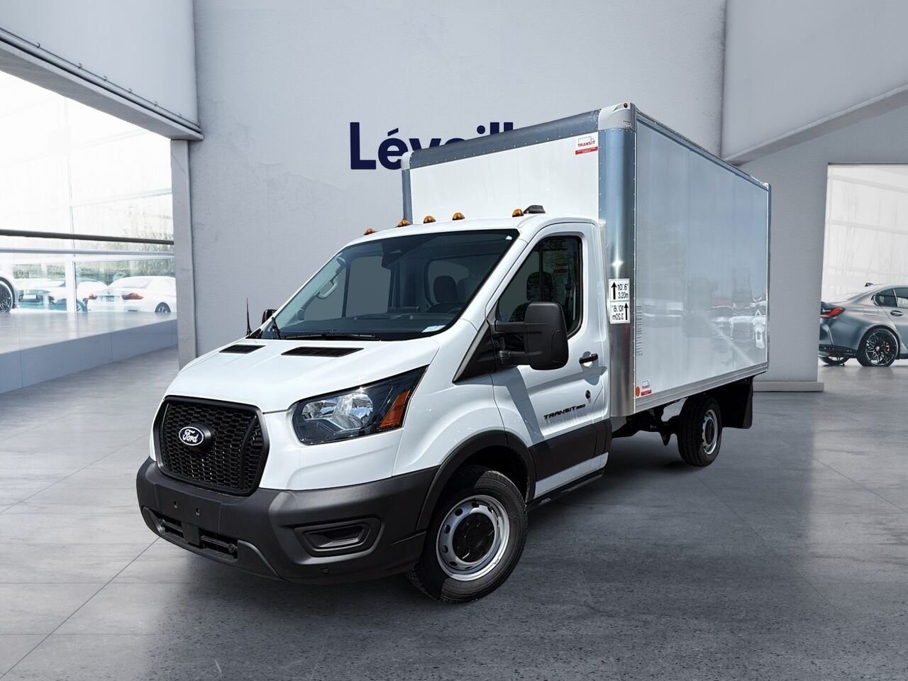 2026 Ford Transit Cutaway Oxford White Saint-Jérôme - photo #0