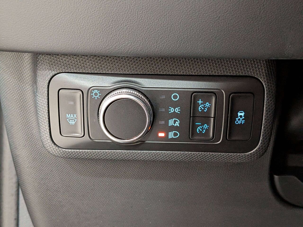 2022 Ford Mustang Mach-E Select AWD Black Val-David - photo #30