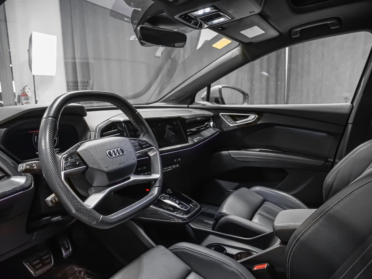 Audi Q4 e-tron 2023 Montréal - photo #1