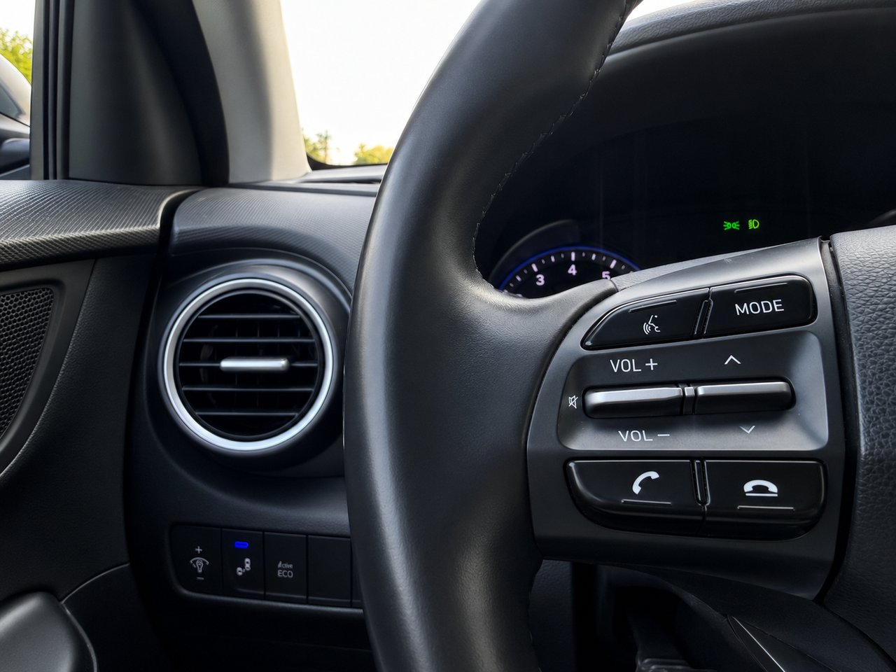 2019 Hyundai Kona Blue Châteauguay - photo #15