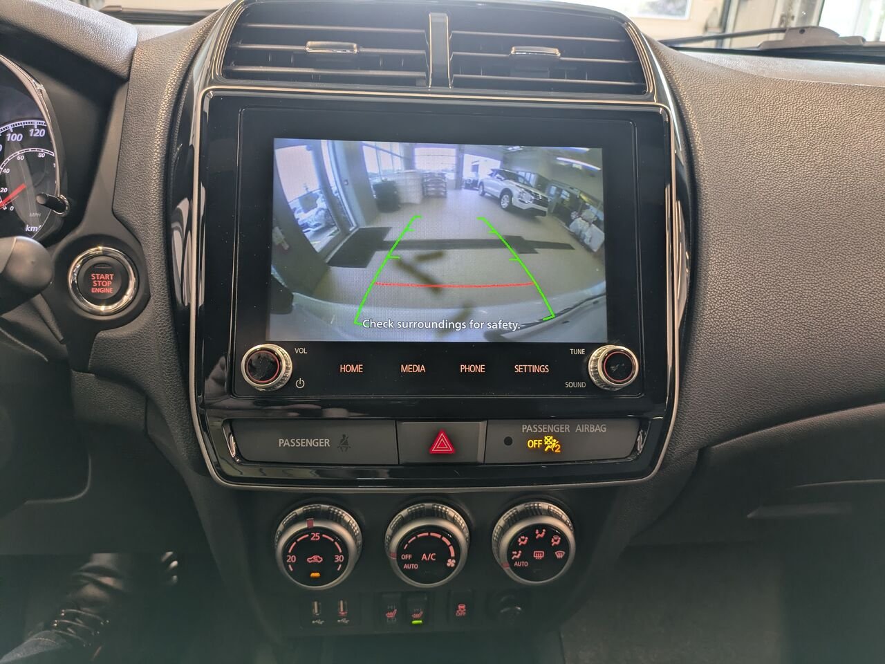 2022 Mitsubishi RVR White Gatineau - photo #11