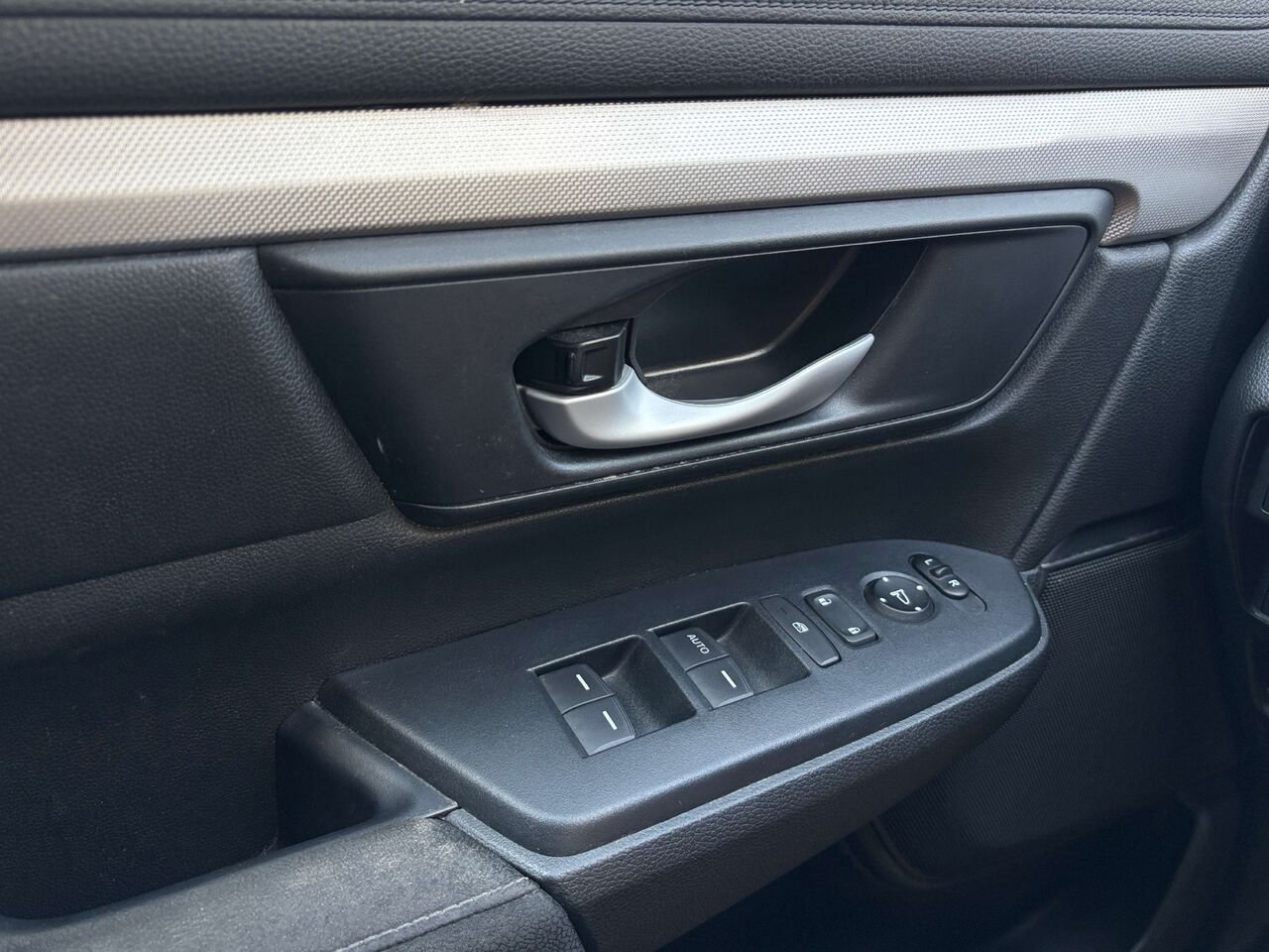 Honda CR-V LX 2018 Noir Gatineau - photo #9